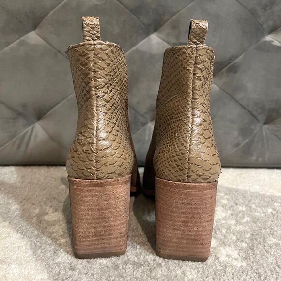 KAANAS Suede Taupe Snake Combo Pointed Toe Booties Size 7 - Picture 5 of 7